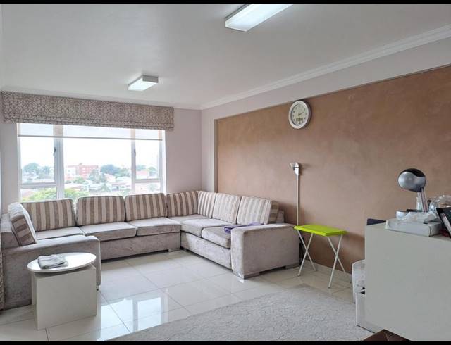 3 BEDROOM APARTMENT FOR SALE IN OVERPORT